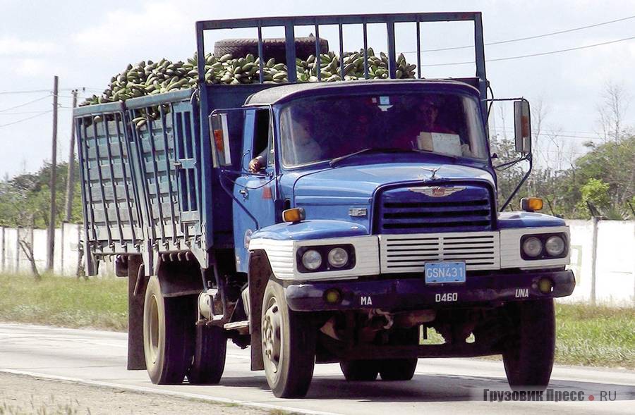 Простые капотные 8-тонные машины 1980-х гг. продолжают возить грузы, как и этот кубинский Hino NH
