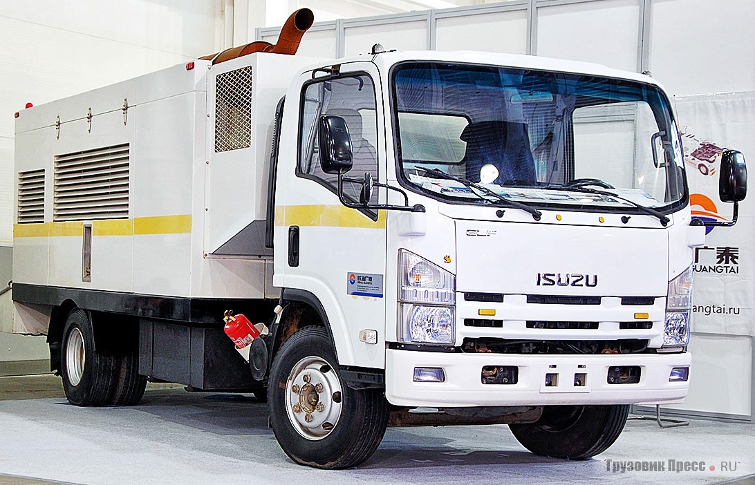 Weihai WGAS180 на шасси Isuzu Elf NPR66