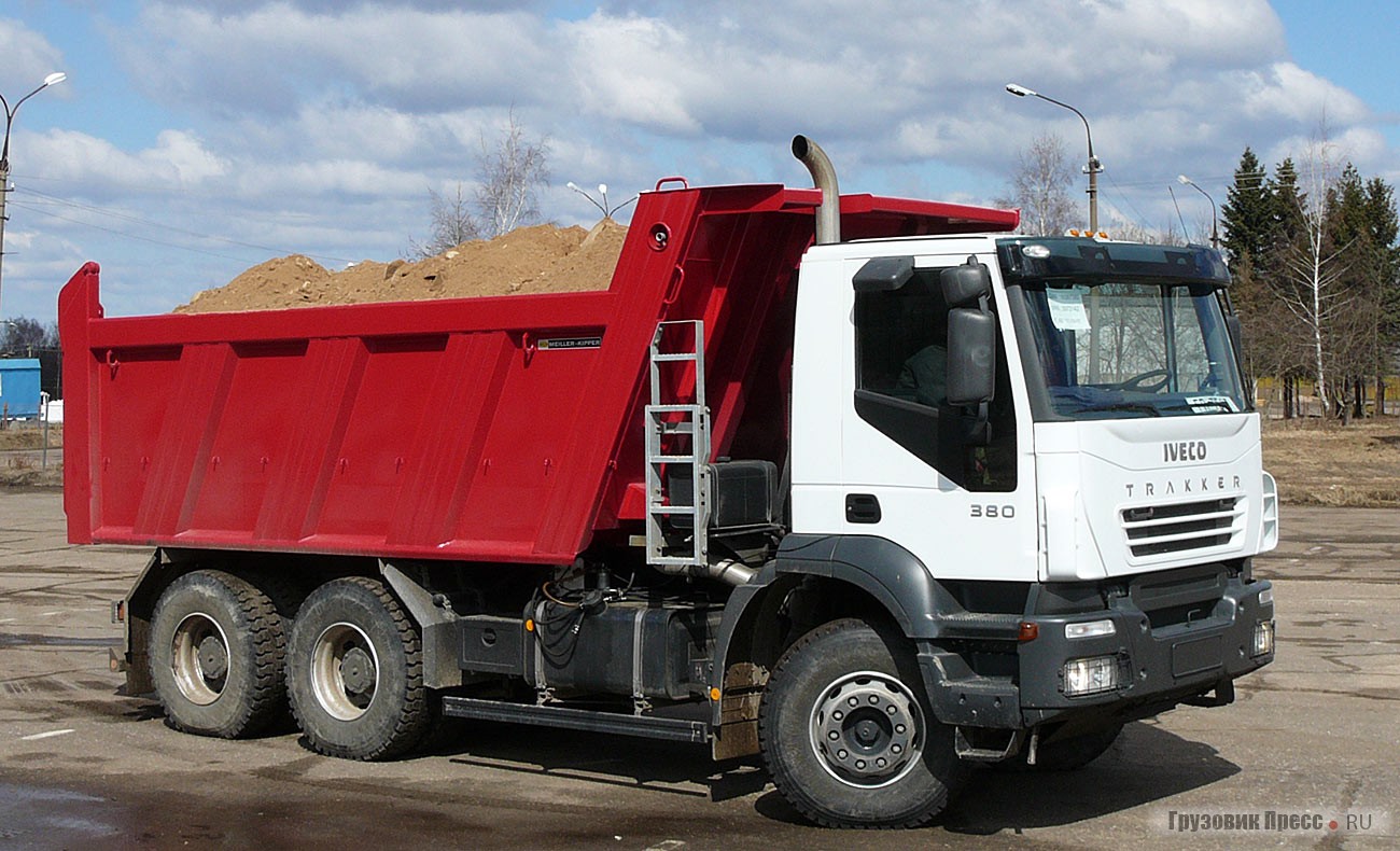 Тест-драйв самосвала IVECO Trakker AD380T 38H, журнал «Грузовик Пресс»