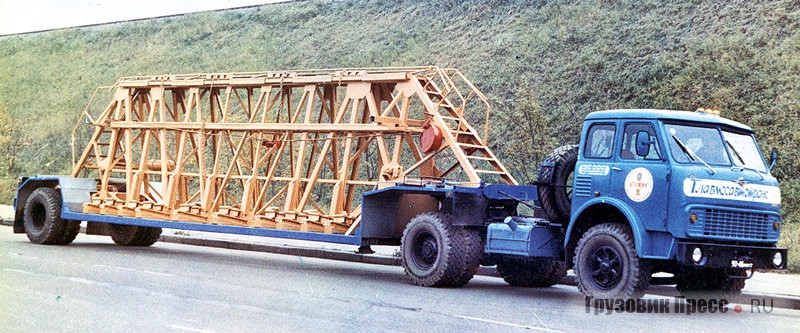 315 тысяч км пробега без капремонта у тягача МАЗ-5429 с полуприцепом-панелевозом НАМИ-790Б и самосвала МАЗ-5549 являлся вполне обычным показателем для Первого автокомбината в 1979 году