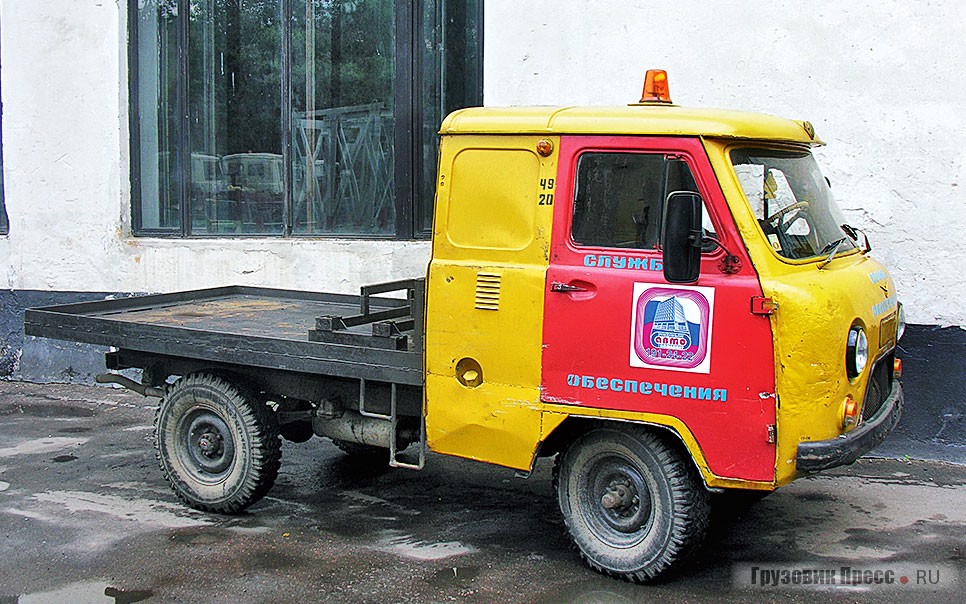Детище местных умельцев – технологические грузовики для перевозки агрегатов на базе фургона УАЗ-3741 и на шасси ЗИЛ-495850