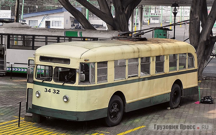 Старейший троллейбус Мехико и всей Мексики – Brill T40S, выпущен в США в 1937 г. Поступали в Мехико после списания в середине 1950-х годов и эксплуатировались до начала 1970-х годов