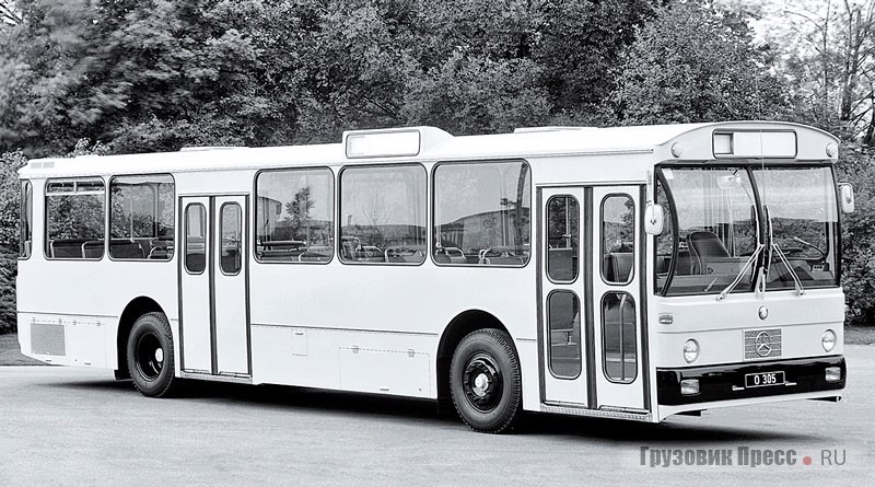 Предсериный образец автобуса Mercedes-Benz O 305, построен в мастерских Фалькенрид и представленный на IAA-1967 в Ганновере