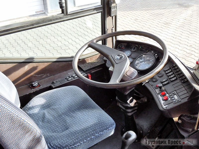 Пульт Mercedes-Benz O 405