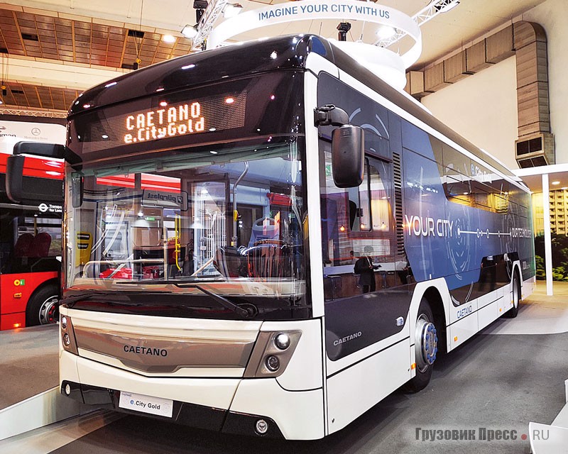 В зависимости от поставок электробусы Caetano eCity Gold отличаются не только расположением АКБ, но и деталями передней панели
