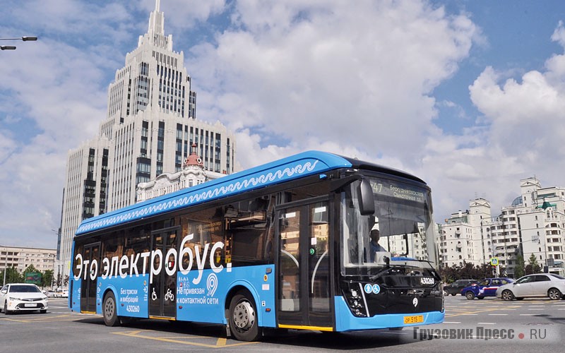 Сегодня в Москве работают более 300 электробусов, но интерес к новому виду транспорта появляется и в регионах