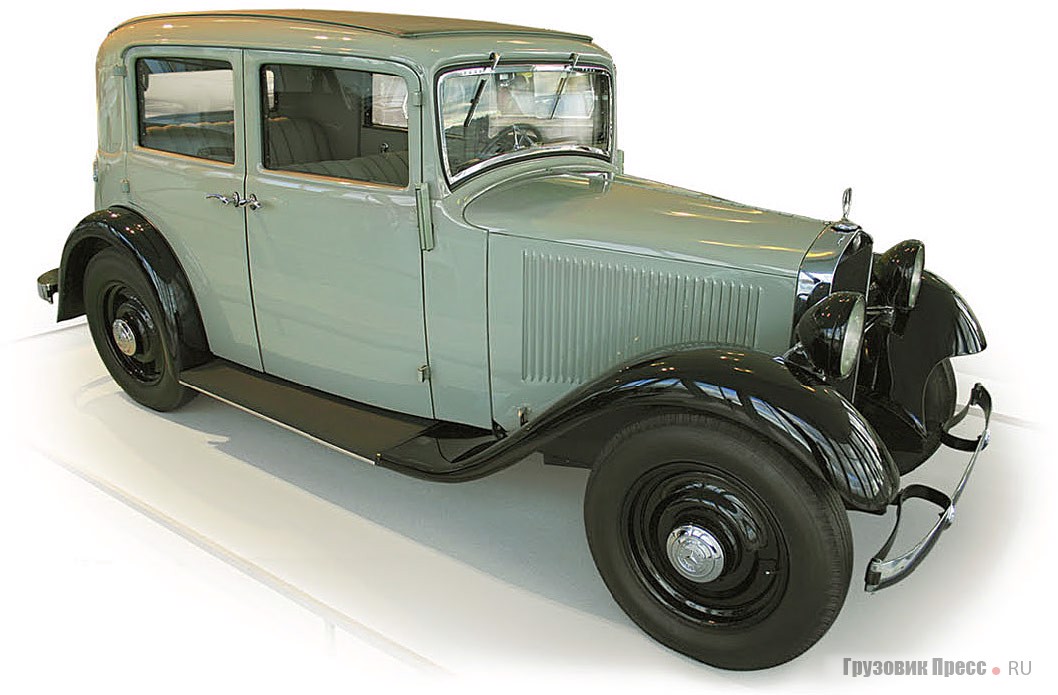 [b]1931 г. Mercedes-Benz 170[/b]<br /> Создан Гансом Нибелем. На нем впервые серийно была применена независимая подвеска колес. Был замок зажигания как защита от воров. Стал хитом продаж после экономического кризиса начала 1930-х. Двигатель 6- цилиндровый бензиновый рабочим объемом 1692 см[sup]3[/sup] мощностью 32 л.с. при 3200 мин[sup]-1[/sup]. Топливный бак – 33 л, средний расход топлива – 11 л/100 км. Максимальная скорость – 90 км/ч. Годы производства: 1931–1936. Суммарный объем производства всех модификаций – 13 775 единиц