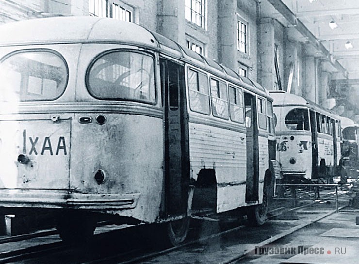Капитальный ремонт автобусов ПАЗ-652 осуществлялся прогрессивным поточным методом