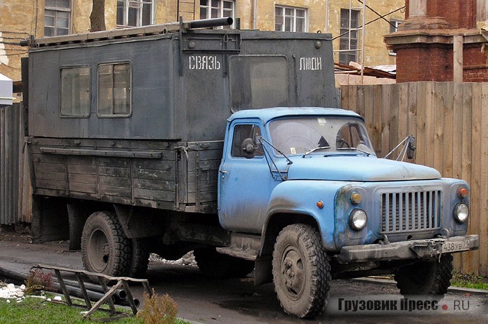 Грузопассажирские фургоны СКФ-1 Щёкинского ДОКа до сих пор нередко встречаются в Тульской области