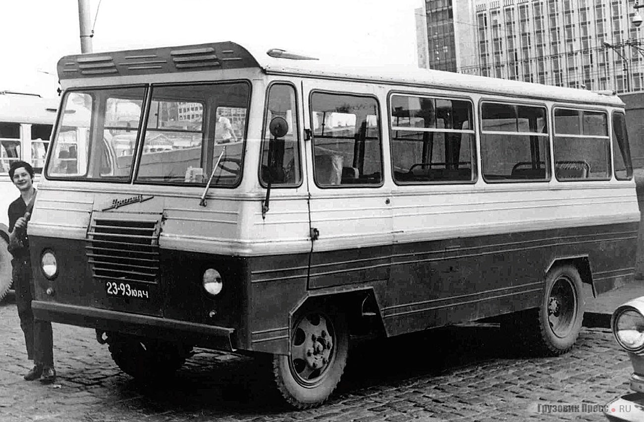 Серийный автобус «Уралец-66Б»
