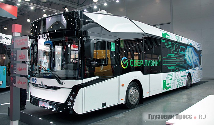 Городской троллейбус третьего поколения МАЗ 303Т20.