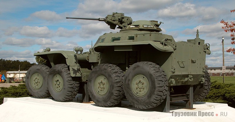 После испытаний XM-808 занял место на постаменте у въезда в TACOM (Tank Automotive command center) в Детройте (штат Мичиган). Ныне машину хранят в танковом музее форта Беннинг, штат Джорджия