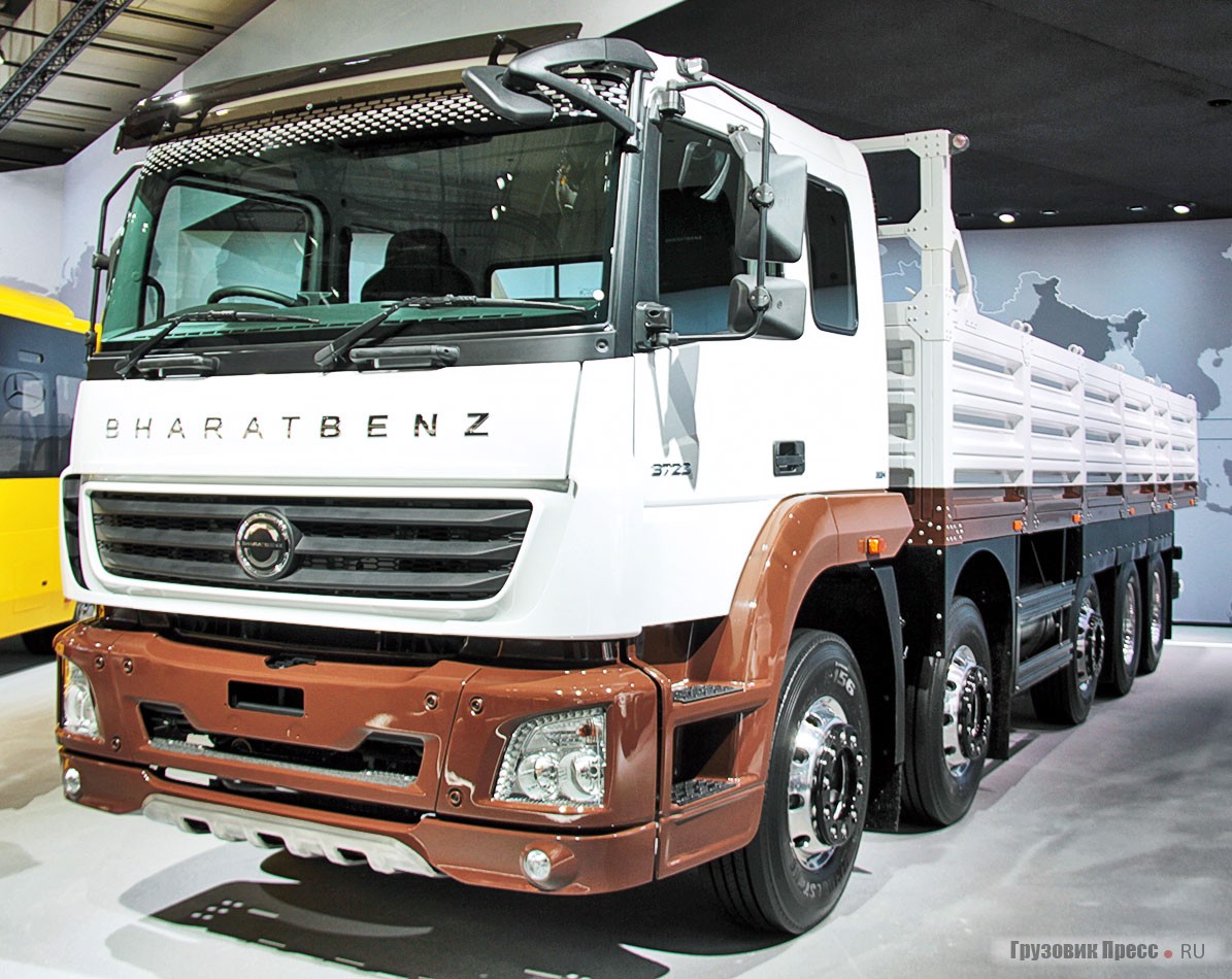 Длиннобазный BharatBenz 3723R 10х4 заменитый тягач с полуприцепом